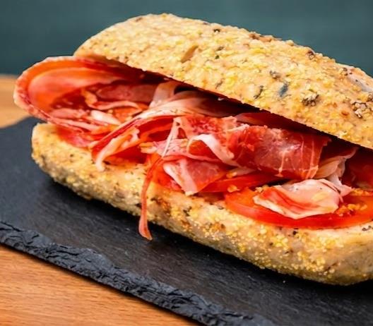 Bocadillo de jamón serrano