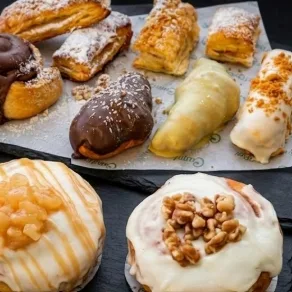 Rolls y dulces